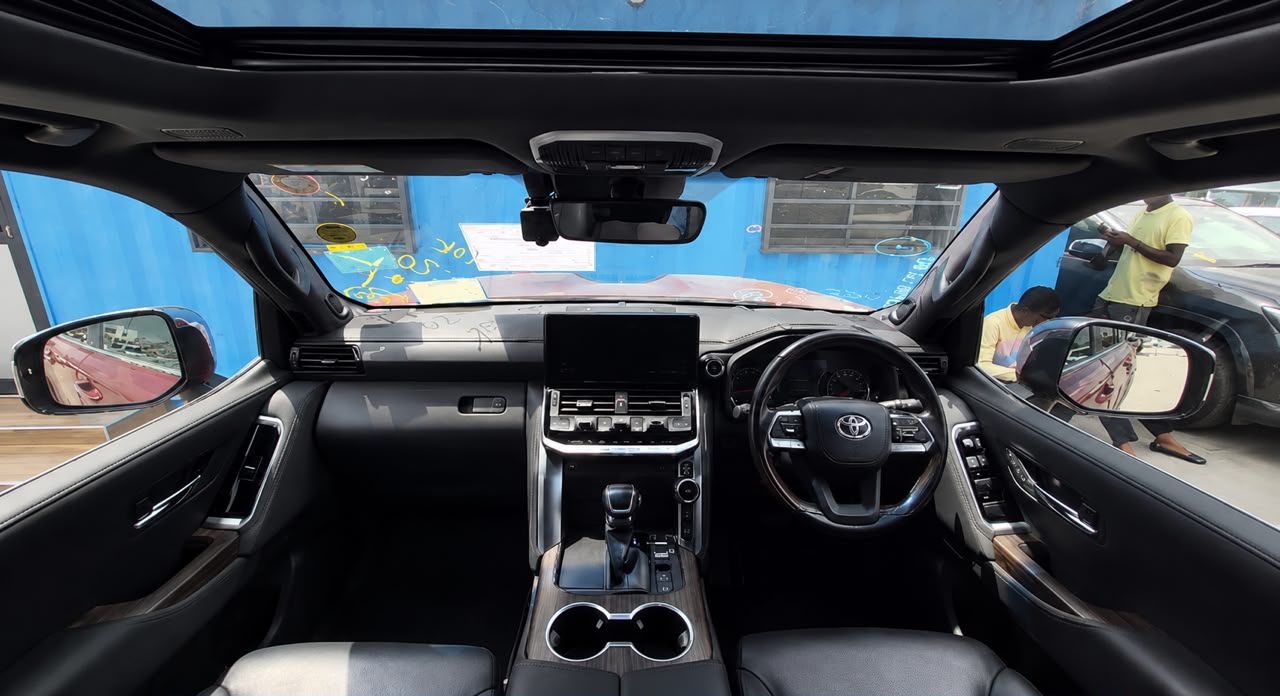 Toyota Land Cruiser ZX thumbnail 4